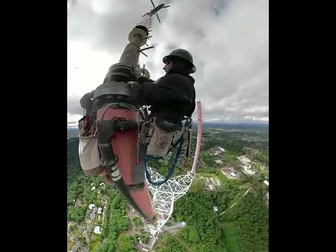 Las cubetas de lona y las cuerdas para herramientas son imprescindibles allí arriba. @ sam_slavens