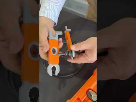 Diseñado para la instalación y mantenimiento de paneles solares.