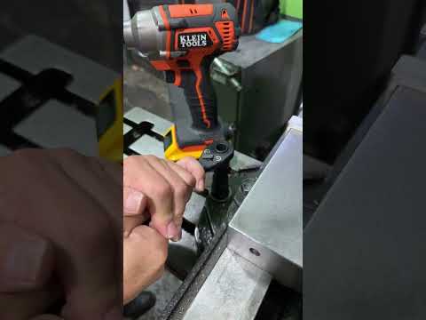 Salida directa KNECT™, y resistentes al impacto para las más complejas aplicaciones. - Mod. 65400