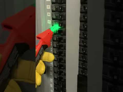 Detección rápida y precisa de cortacircuitos en paneles - Mod. ET310