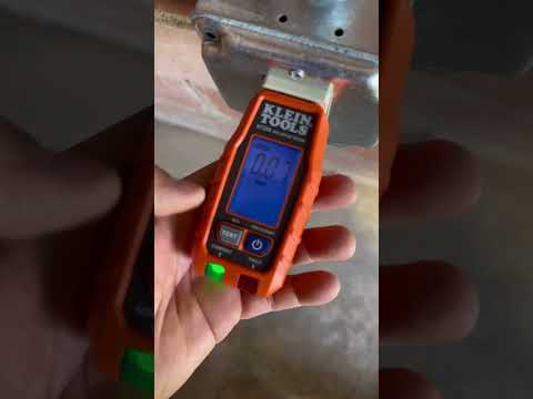 ¡Nada como abrir y usar tu nueva herramienta! Probador de tomacorrientes. - Mod. RT250